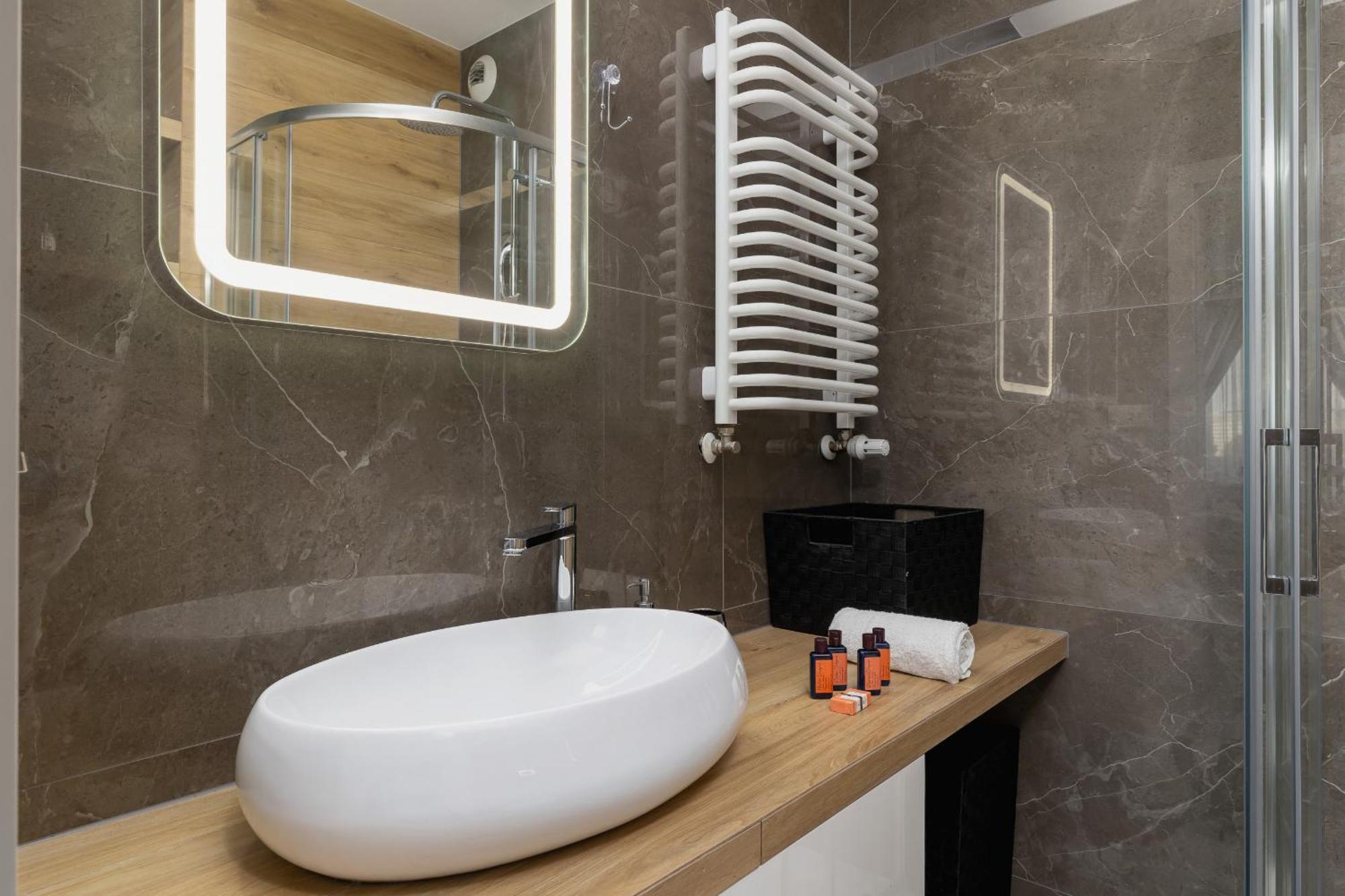 Cracow Pradnik Spacious & Family Apartment With 3 Bedroom By Renters Prestige كراكوفيا المظهر الخارجي الصورة